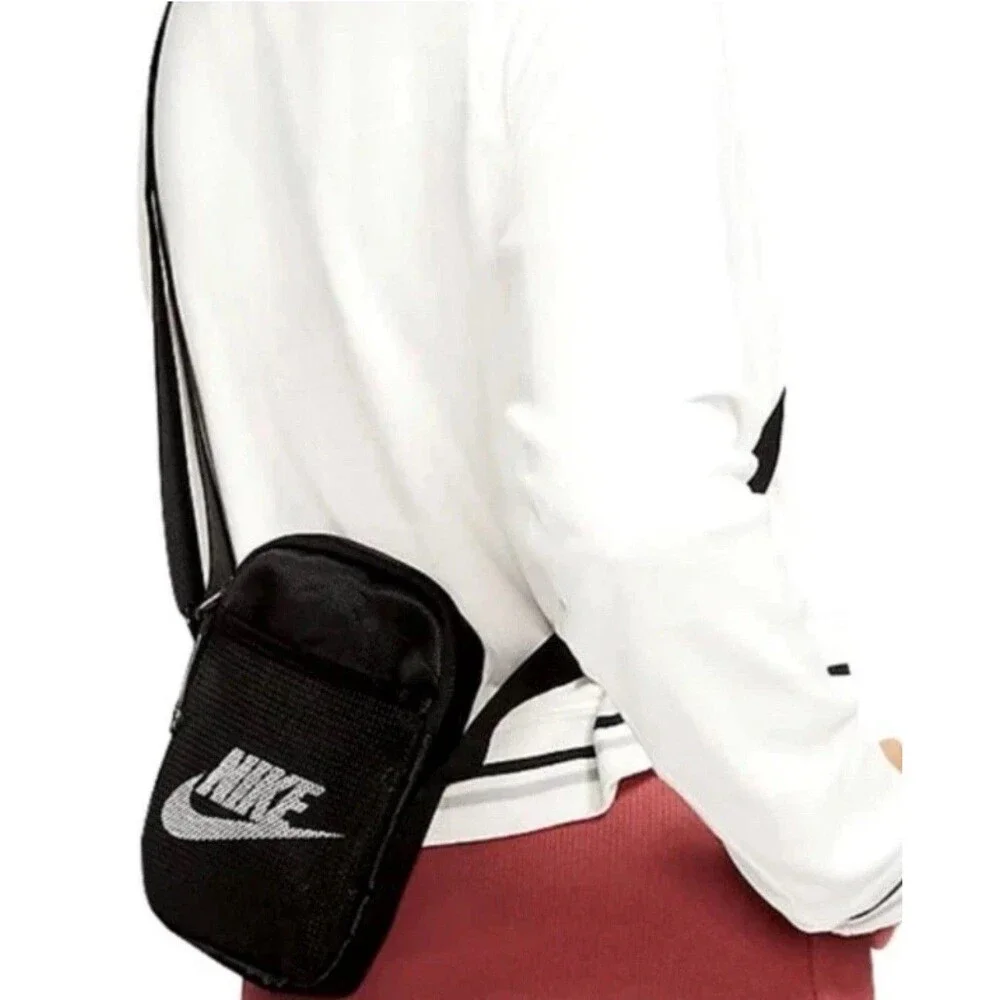 Nike Heritage Crossbody Sling Bag Unisex Small Black/White Mesh